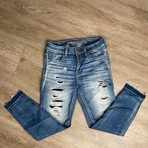 American eagle distressed jean